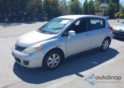 2009 Nissan Versa 1.8Sl z USA, uszkodzony, nr VIN 3N1BC13E09L372132